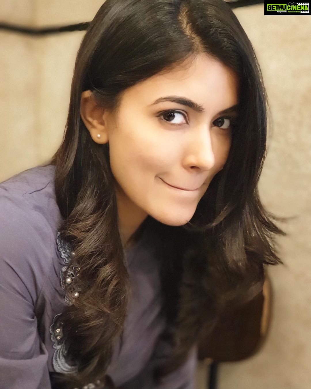Anju Kurian Instagram - Ambada Kema sunny kuttaaa 😄 Remember this dialogue??? 😉😉😉