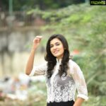Anju Kurian Instagram - Any interesting captions ???? 🤣🤣