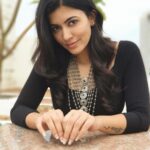 Anju Kurian Instagram - When life gets blurry adjust your FOCUS 😎😎😎 . . . Jewellery- @atmasignature