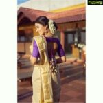 Anju Kurian Instagram - #onam2k19 🌼🌼🌼 . . . P.c- @bhagathmakka . . . 💄- @reenapaiva . . . Styling- @weddingnessallaboutdreams . . . 💎- @fineshinejewels . . . Spcl credits- @shades_of_paddy