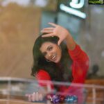 Anju Kurian Instagram – Inside me there’s a dangerous person struggling to get out, but I can usually sedate her with 4 or 5 hide&seek biscuits 🤷🏻‍♀️🤷🏻‍♀️🤷🏻‍♀️.
#beyourself .
.
.

P.c – @ivigneshrajendran .
.

Styling – @stay__slay .
.

MUA – @makeupbysreshta .
.

Hairdo – @infinity_makeovers