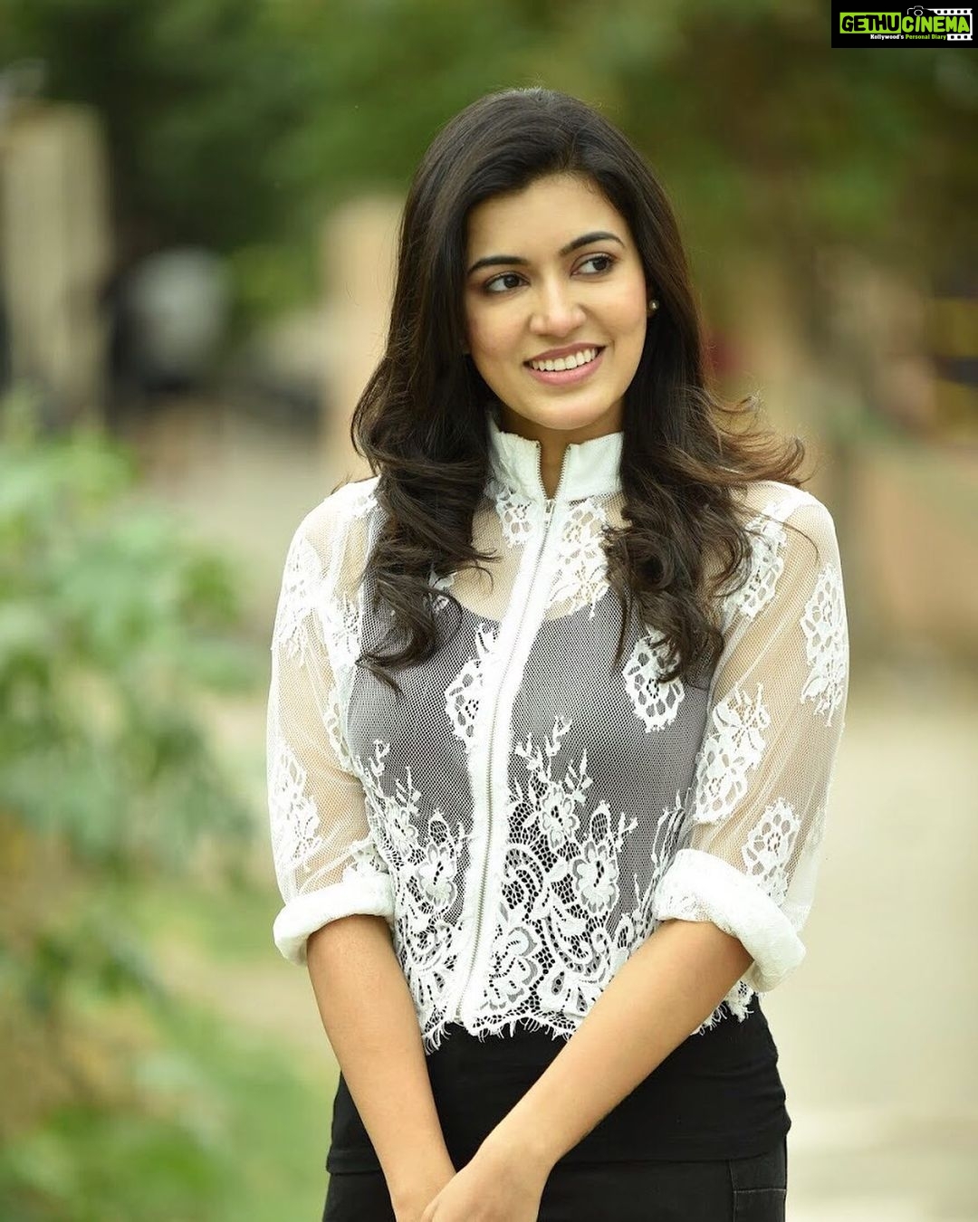 Anju Kurian Instagram - Find joy in the ordinary 🥰 stop waiting for that magical moment of pure bliss & start enjoying whatever little fragments of happiness u can find !!!