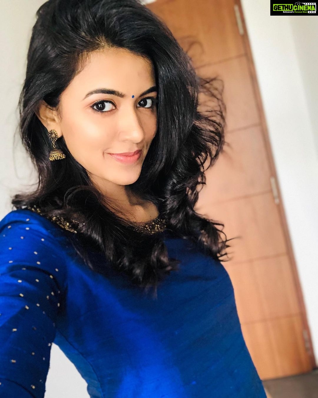 Anju Kurian Instagram - I still remember the days I prayed for the things I have now 🥰 I am grateful for this life 💕 👗- @flashfashiondesigns