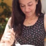 Anju Kurian Instagram - Anju granny never runs out of pics or selfie 🤳🏻🤪 #faceapp #timetravel #grannyskills
