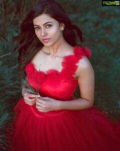 Anju Kurian Instagram - 📸- @adnan.a.abbas . . 💄 - @sajiandfaraz