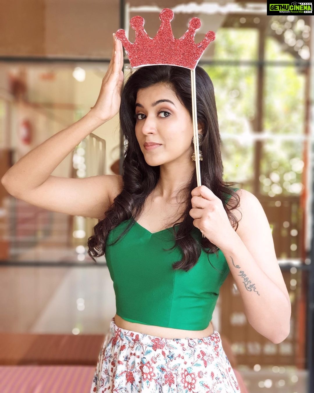 Anju Kurian Instagram - DrAmA qUeEn👸🏼😂 👗- @veenaraajcouture