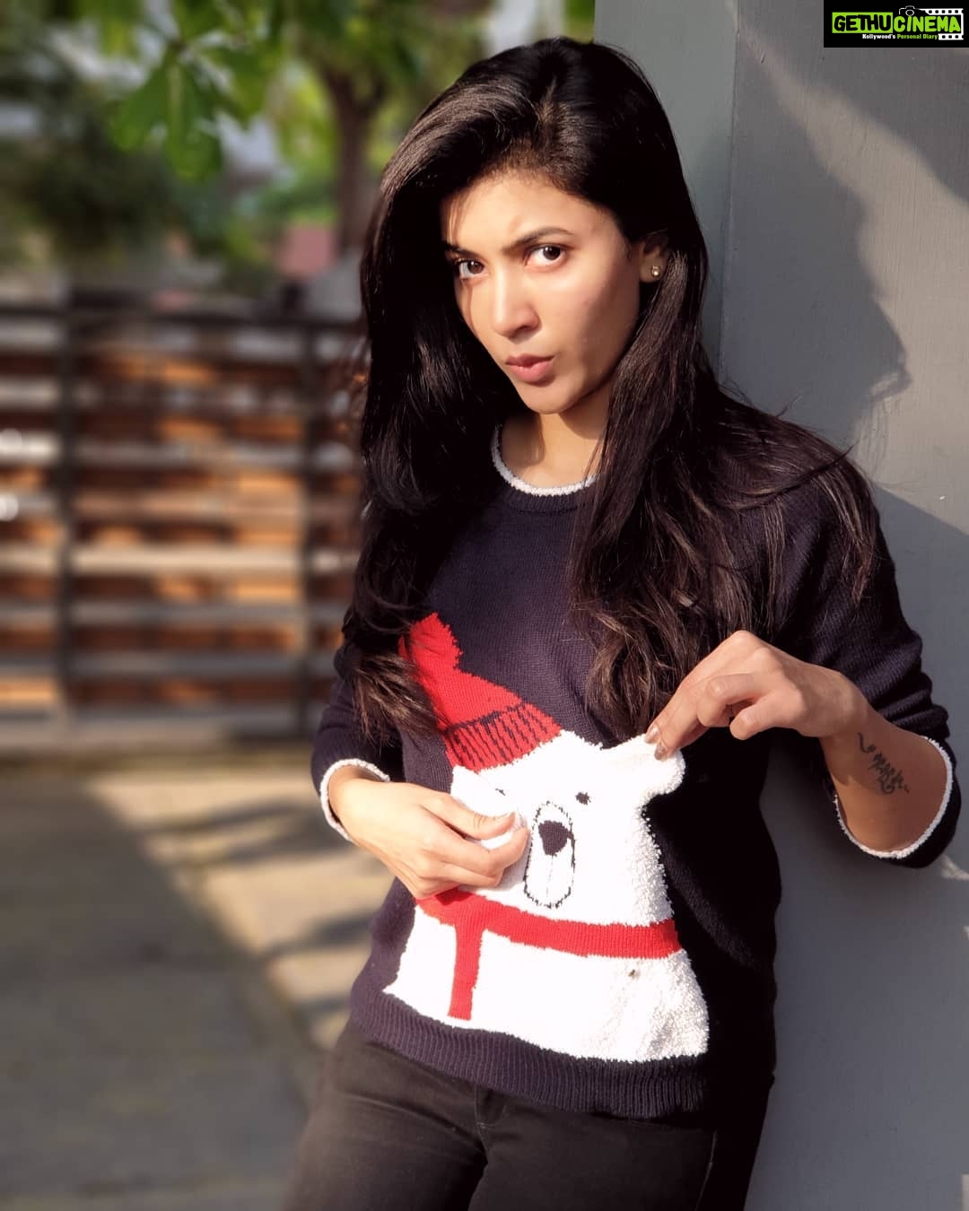Anju Kurian Instagram - Big 'Hi' from my t-shirt 🤷♀️