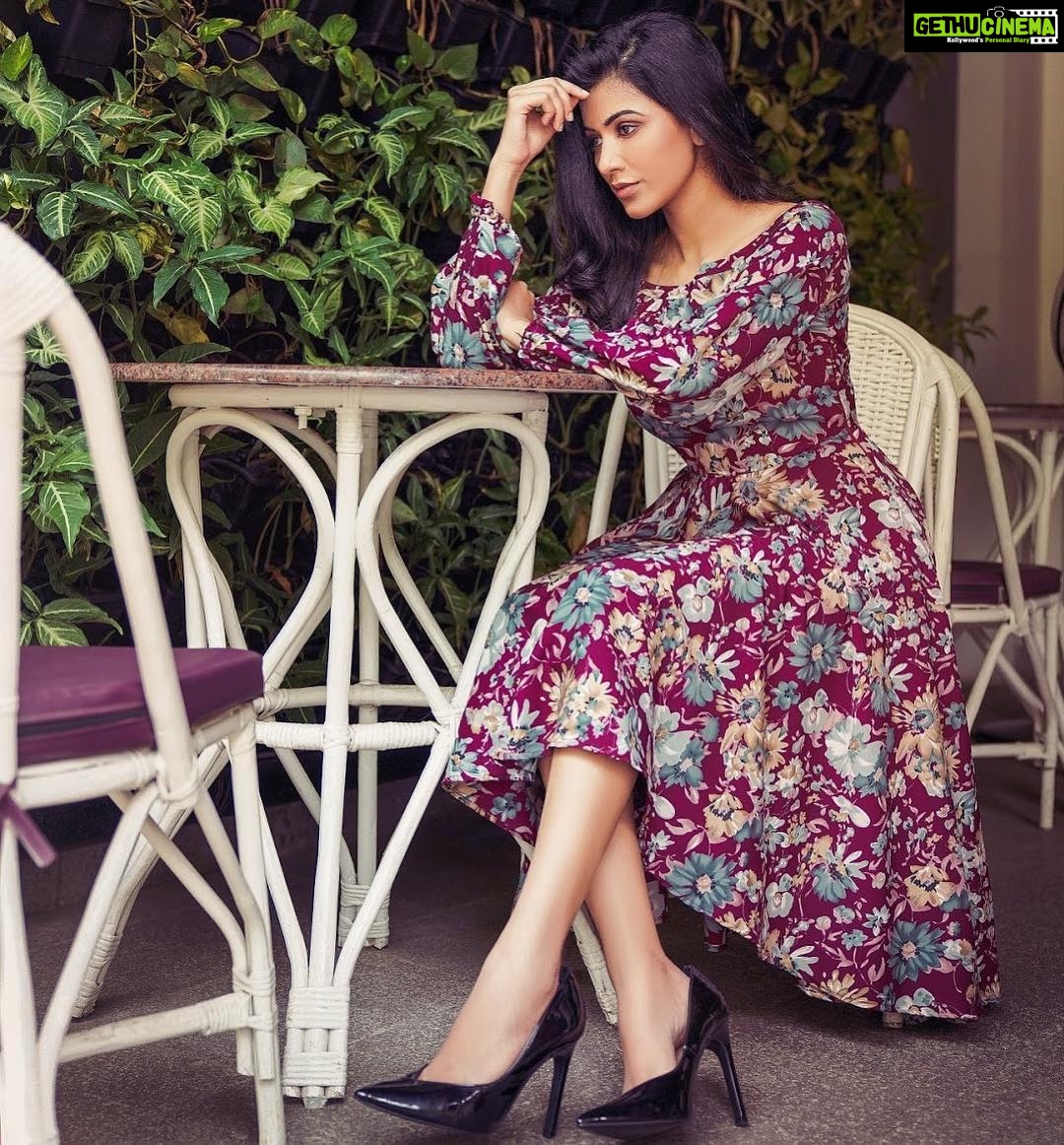 Anju Kurian Instagram - Never forget what others have done for u & never remember what u have done for others. Count ur blessingsπππ #sundayvibes . . πΈ- @officialmuhammedadil . . . π/π- @suresh.menon