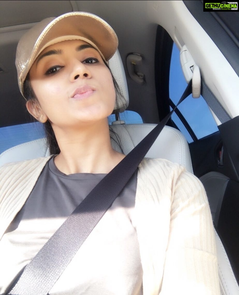 Anju Kurian Instagram - I hate when people ask me what I am doing tomorrow🙄.... bcz I don’t even know Wat I’m doing right now!!! 🤷🏻♀️😂😝