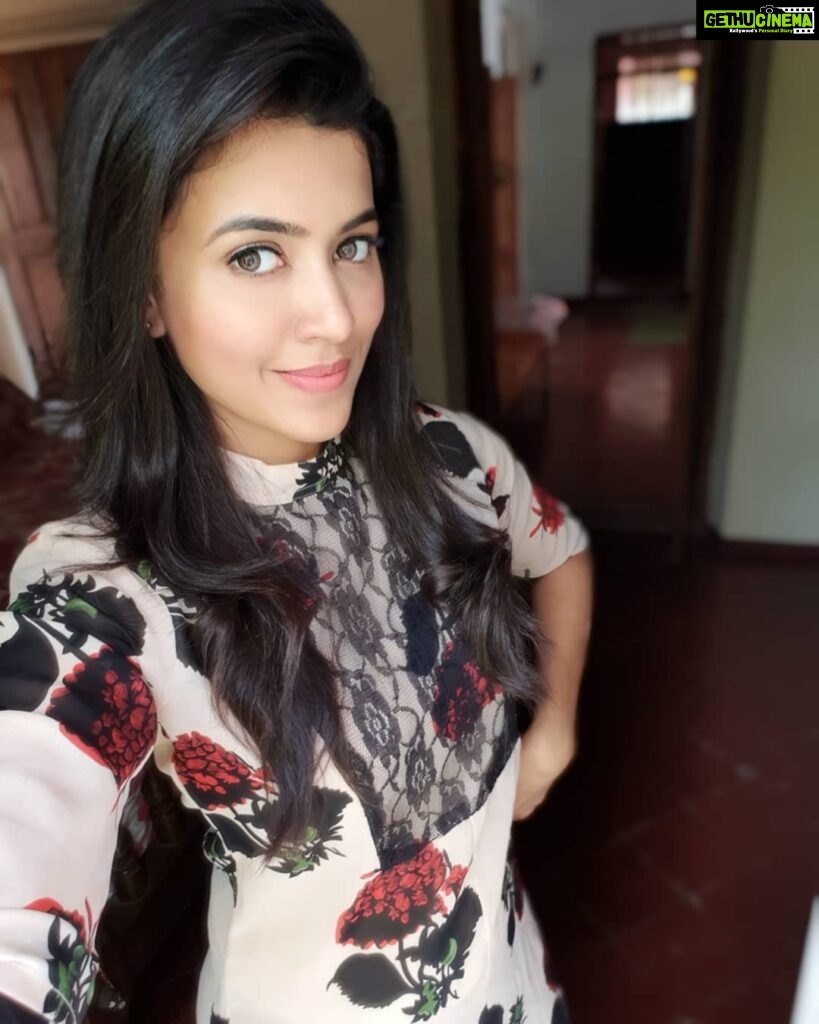 Anju Kurian Instagram – Thanks for coming out on photo day, my beloved ...