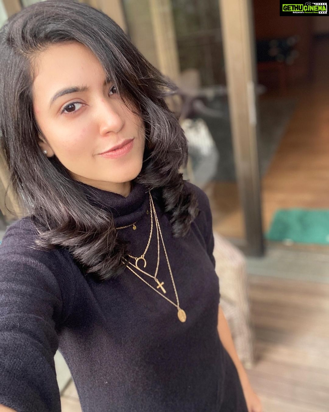 Anju Kurian Instagram - Escape the ordinary ✨ . . . . Accessories- @mapra_jewellery