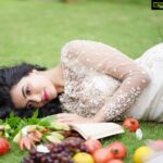 Anju Kurian Instagram – Page 347/365.  Are you ready to close this book ??? 😉💋
.
.
.

P.C – @milanmaliackal 
Designer- @rosantoparekkattil 
Stylist – @soorajskofficial 
MUA- @_aishwarya_karayil 
Decor – @lumiere__events 
Jewellery- @ttdevassy