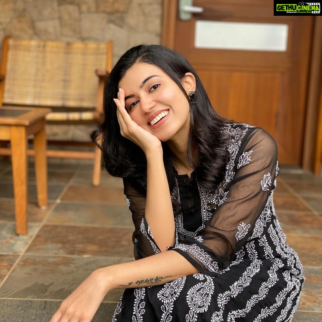 Anju Kurian Instagram - Unplanned moments are always better than planned ones. . . . . . . Outfit - @elegant_fashion_way Accessories- @be_trendy_be_you_