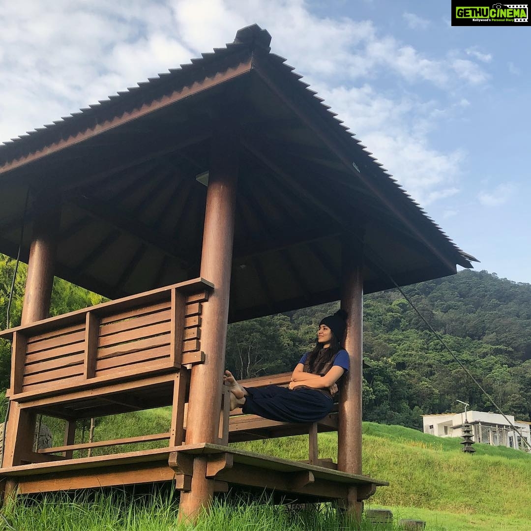Anju Kurian Instagram - Some people want a big house ๐ , a fast car ๐ & lots of money๐ฐ. Others just want a tiny cabin in d woods away from those kind of people. P.c - @aju.matthew