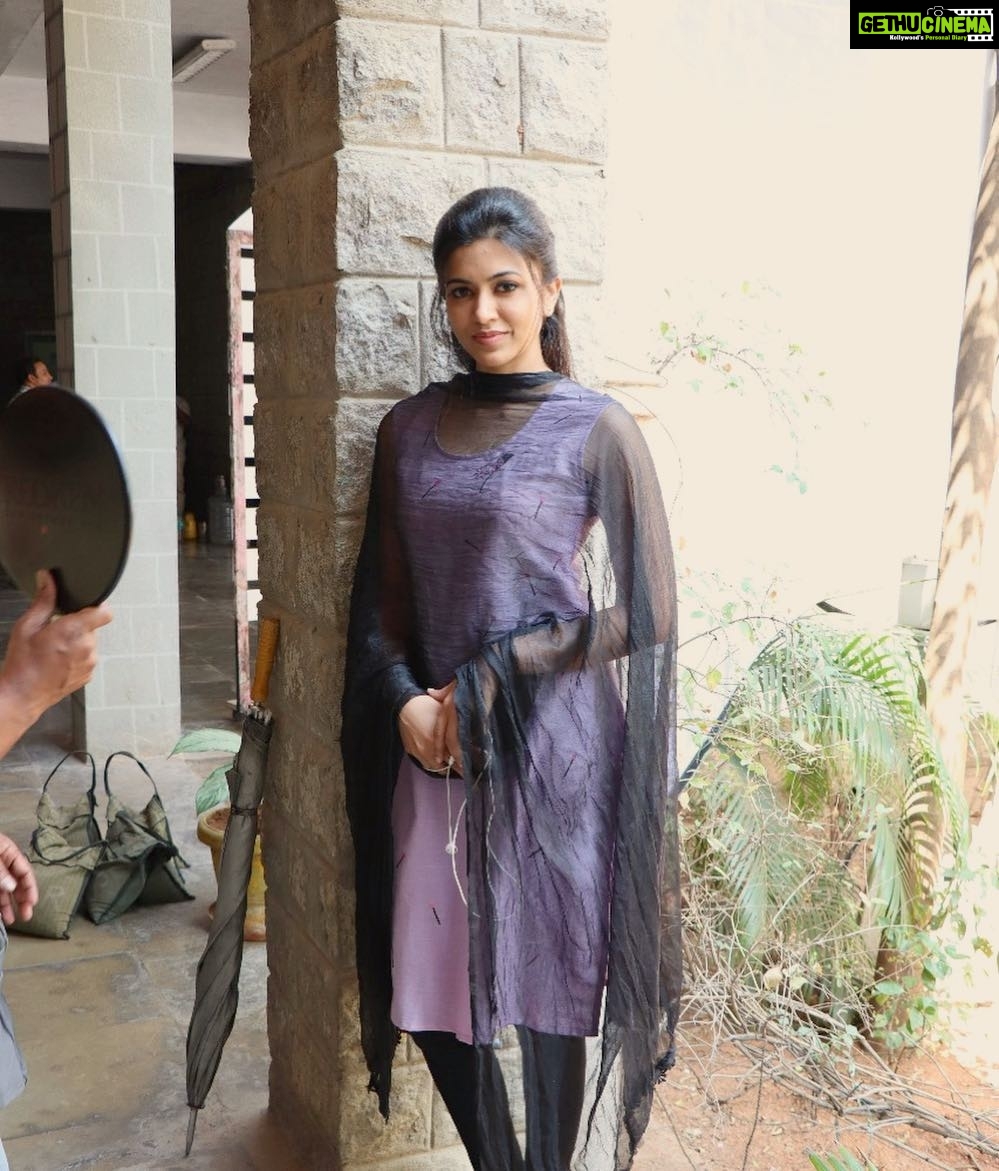 Anju Kurian Instagram - I would rather have a life of ‘oh wells’ than a life of ‘what ifs’. #casualclick #instagood #pictureoftheday #goodnightpost #loveuall 📸- @sasanka_sekhar_photography 👗- @jagiri.manasa