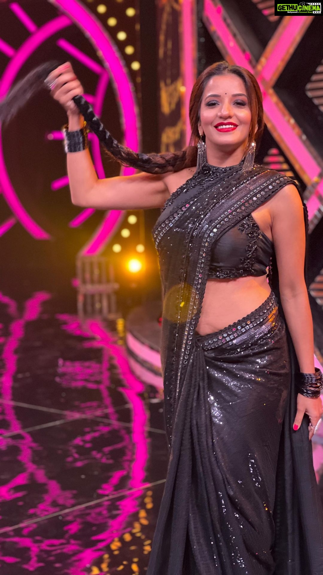 Antara Biswas Instagram - 😈😈😈…. Relived “MOHANA” again … it’s always so much fun to play my favourite character “DAYAN”… Thank you so so much friends for your innumerable msgs n videos that you are sharing… I Love ❤️ You All… Keep Supporting 🙏…. #reelitfeelit #dayan #nazar #monalisa #starplus #smartjodi Styled by: @harshalds Mua: @sachinmakeupartist1 Hairstyling: @shab_qureshi786 Video: @deepakpathak663