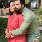 Antara Biswas Instagram – Fully Filmy 🤪…. Also See My Reaction in the 4th Pic 😂…. 
#goodmorning #world #instagood #instagram #post #husbandandwife #smartjodi #instapic #monvik #monalisa #vikrant #starplus #love #happy 

Styled by: @riddhirgandhi 

Mua: @sachinmakeupartist1 
Hairstyling: @shab_qureshi786 
Assisted and 📸by @deepakpathak663