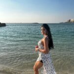 Anukreethy Vas Instagram – Beach baby all the way 🌊 
.
.
#dubai @nammos.dubai #beachbaby #blues Nammos Dubai