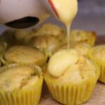 Anupriya Kapoor Instagram - Last few weeks of 🥭 season 😞 Make the most of it with my recipe of Mango Muffins Link in bio - https://youtu.be/u60Bsa8Aoc0
