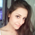 Anupriya Kapoor Instagram - Khwahishe hi jeene ki waja hain aur khwahishe hi maarti hai