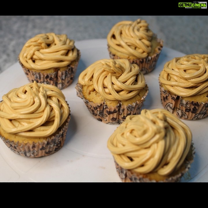 Anupriya Kapoor Instagram - #meltinmouth Butterscotch cupcake π§ with dulce de leche frosting P.s - This cupcake tin is a gift by my twin @varnika.sharma I π it Varnika ( it was such a thoughtful gift) Link for my recipe - https://youtu.be/GiBJMOzoD1M. #hypnotized by thisπΆπ¬ππ½ #butterscotch #butterscotchcupcakes #dulcedelechefrosting #dulcedeleche #cupcakes #dulcedelechecupcakes
