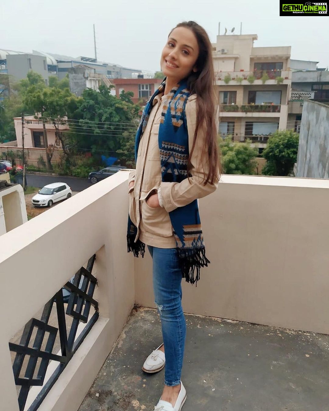 Anupriya Kapoor Instagram - BYE BYE, WINTER ❄️☃️. 😘 I WILL MISS YOU🧣💕