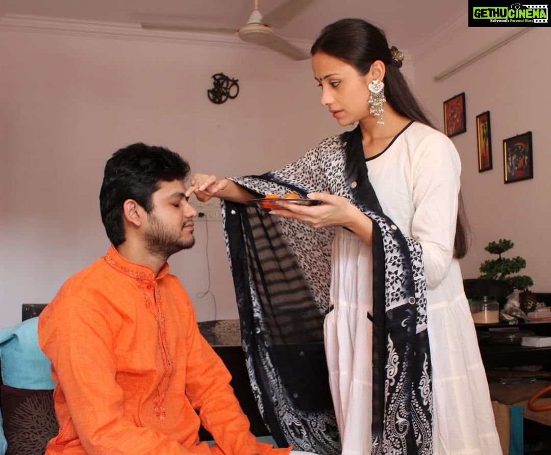 Anupriya Kapoor - 2.8K Likes - Happy Raksha Bandhan🧿. God bless you😘😘