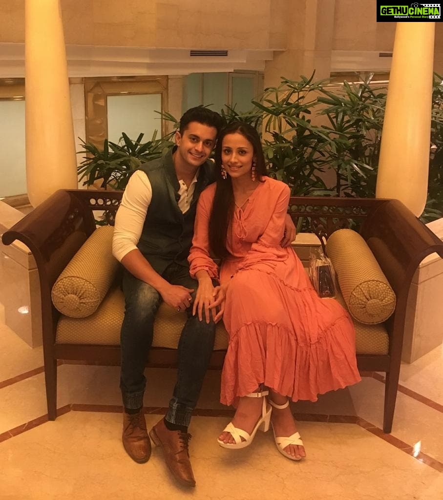 Anupriya Kapoor - 2.5K Likes - Because I miss you @varunvijaysharma 💕