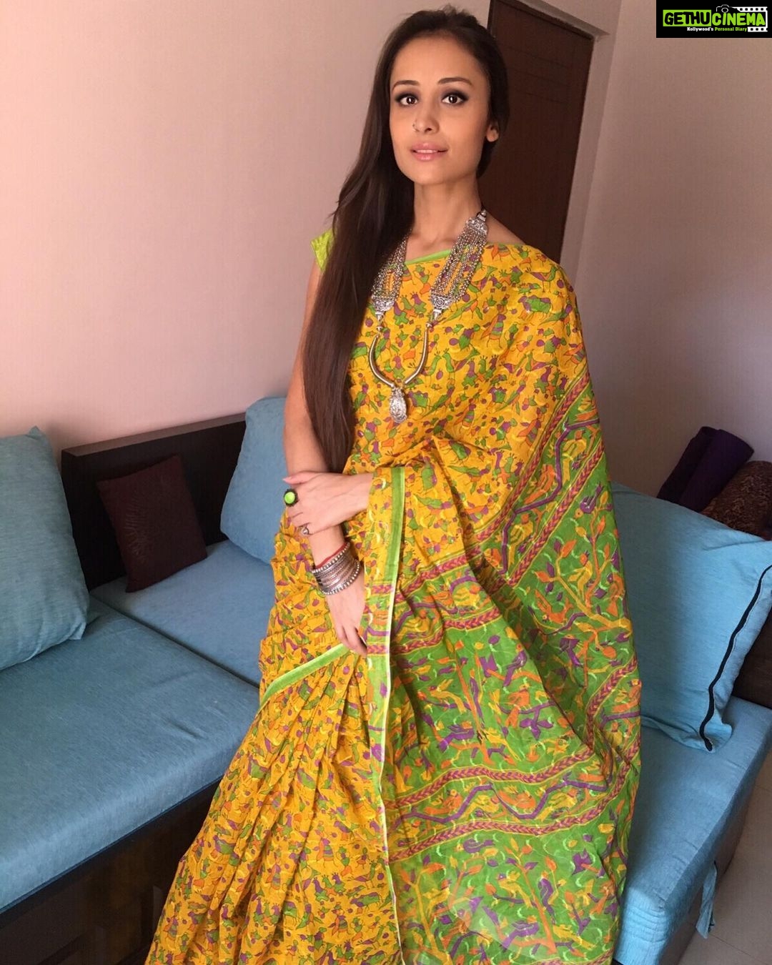 Anupriya Kapoor - 2.5K Likes - Kyunki kal ashtami puja thi..... #ashtamipuja #sareelove #andwhynot #mummakisaree 💛