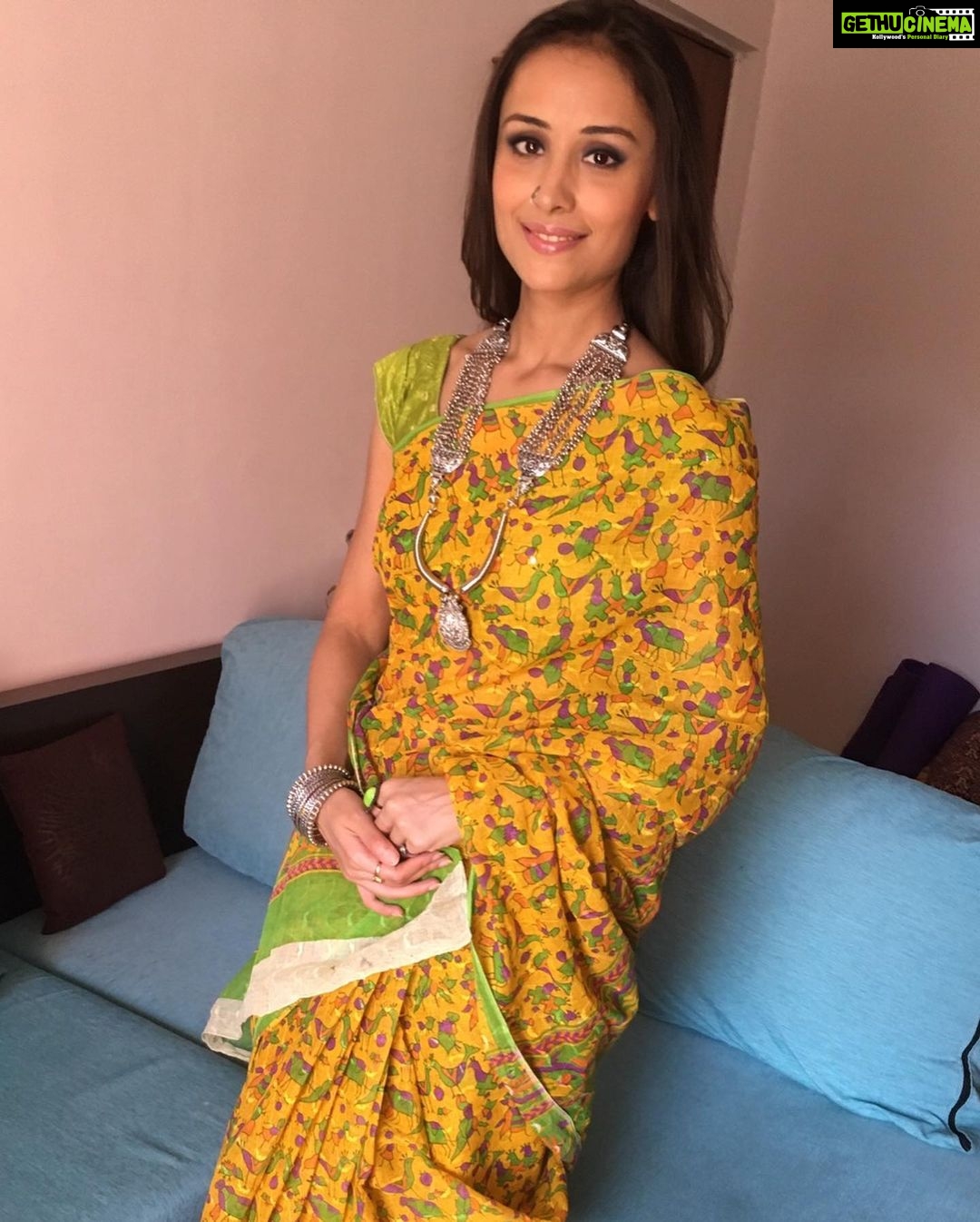 Anupriya Kapoor - 2.5K Likes - Kyunki kal ashtami puja thi..... #ashtamipuja #sareelove #andwhynot #mummakisaree 💛