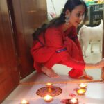 Anupriya Kapoor Instagram – Diwali 2019💫🛍🕯