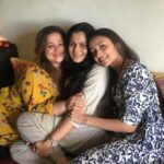 Anupriya Kapoor Instagram - Bohat hi sukun, pyaar aur masti se bhara din🙏🙏 Thank you god. Missed you @sikandarkharbanda #ourpotluck
