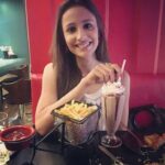 Anupriya Kapoor Instagram – #foodsmile 😄😋😋😋