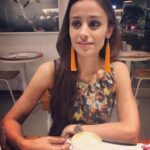 Anupriya Kapoor Instagram – let me adjust my crown👑 and get my day started 😎