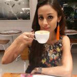 Anupriya Kapoor Instagram - let me adjust my crown👑 and get my day started 😎