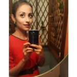 Anupriya Kapoor Instagram - 🤳😉