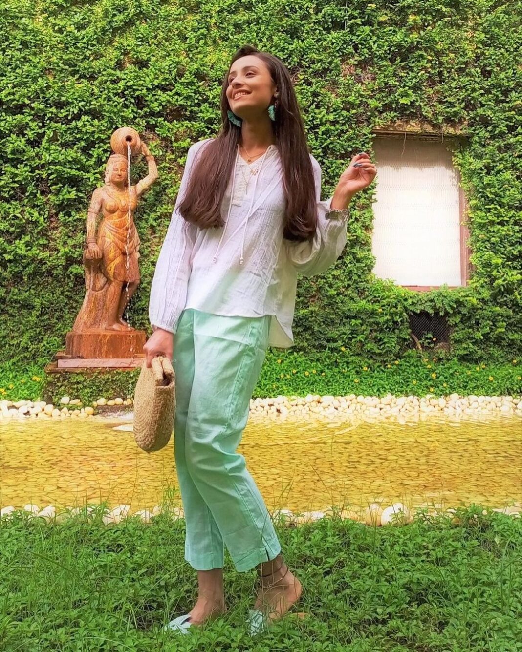 Anupriya Kapoor Instagram - 💚