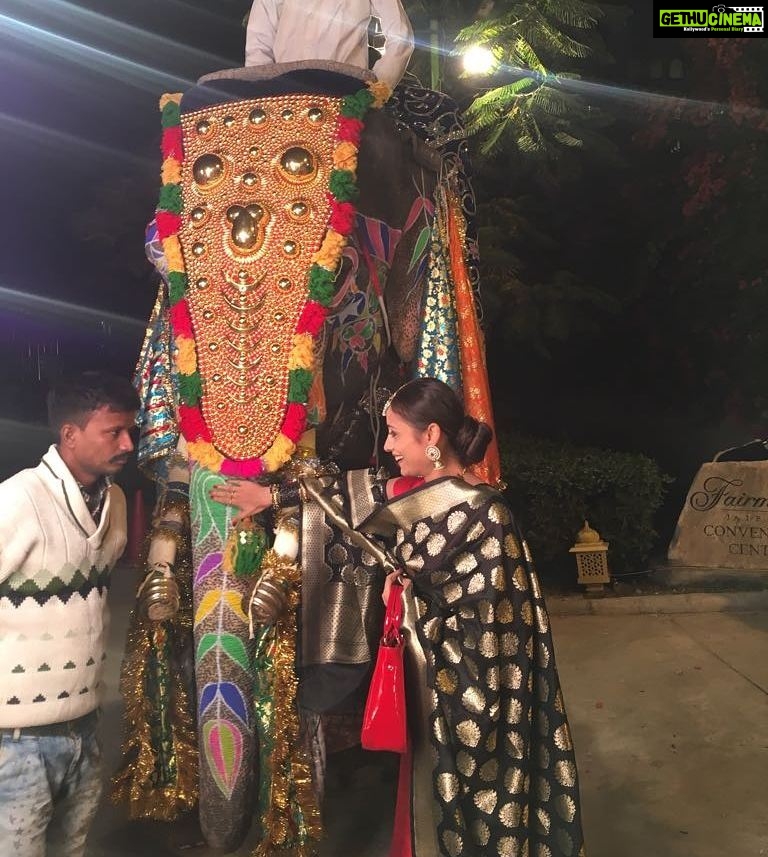 Anupriya Kapoor Instagram - 🐘🐘🐘🐘😍😍😍
