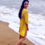 Anupriya Kapoor Instagram – The ocean roar is so calming… 🌊