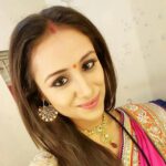 Anupriya Kapoor Instagram - Mera zameen se haq cheen to liya tumne abhi jalo ke mere sarr pe asaman kyu hai