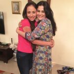 Anupriya Kapoor Instagram - Happy birthday my sunshine @geetanjalitikekar Blessed with you in my life. Now to i dont even have words to express what you mean to me. Wish you a happy and a long long long life.💋💋💋