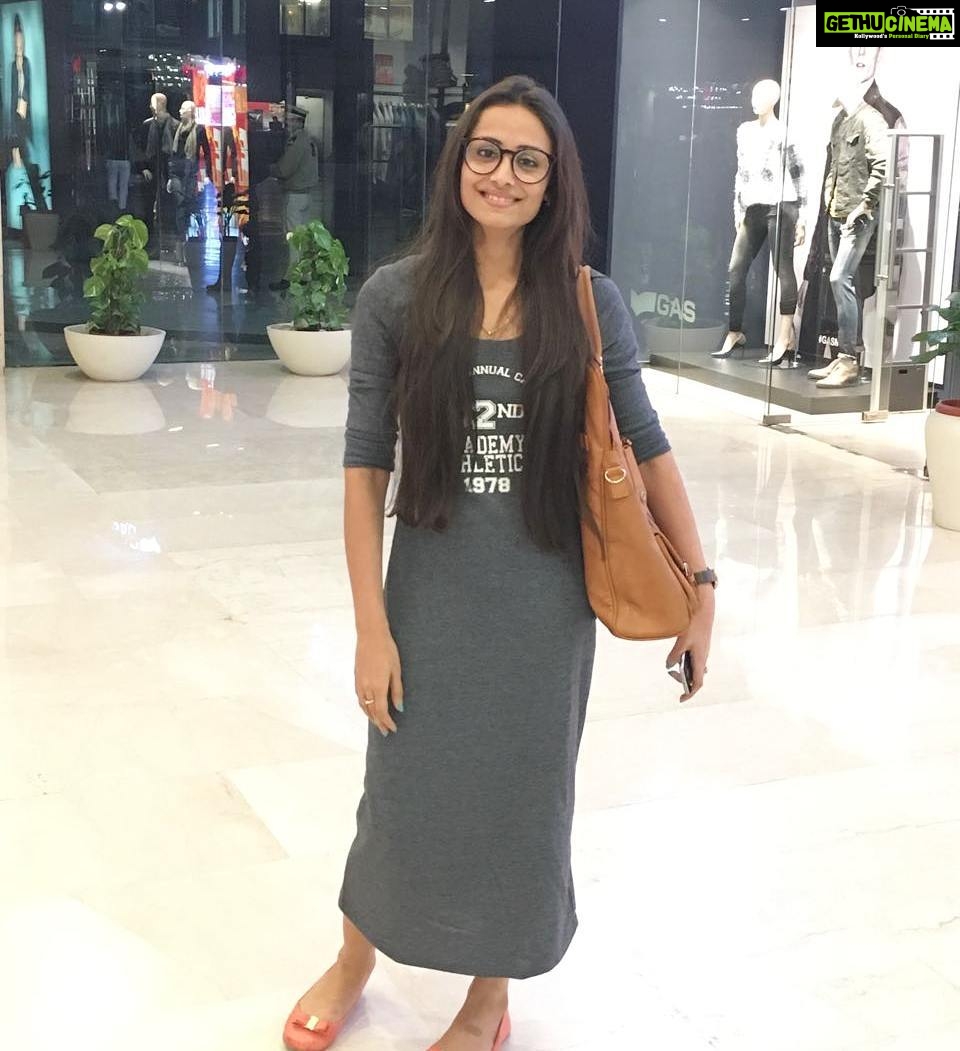 Anupriya Kapoor Instagram - When @sky_sharma89 was forced to take a pictureππππ