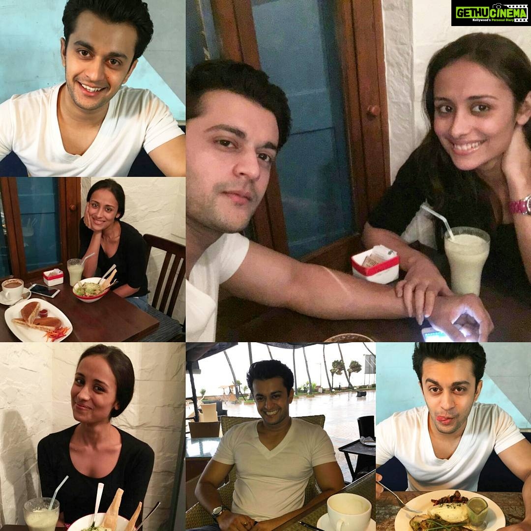 Anupriya Kapoor Instagram - ☕🍽🍜🍵🍴🍸🍫🍾☕🍭🍻🍮🍛🍝🍒🍓🍉🌬🌦🌦🍎🍏🍄🍅🍄🍌🍍🌧🌧🍍🍲🍾🍾🍾. Wish you all the best 😇