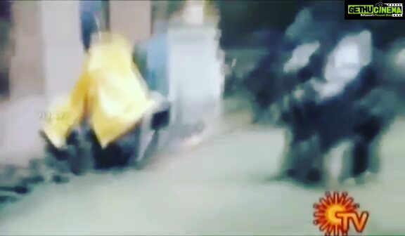 Anuya Bhagvath Instagram - Making of Nanban!Shankar Sir's praise feels like honey to my ears! Catch it on https://youtu.be/uGXGQ0KGljg #anuya #nanban #actorvijay