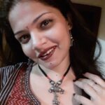 Anuya Bhagvath Instagram - Hows d lipstick?Dont miss d nose studd! #anuya