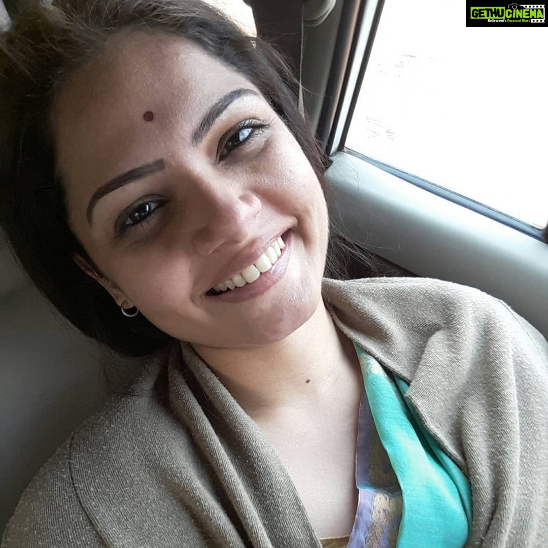 Anuya Bhagvath Instagram - Actor's life! Playing P.I's divorcee wife! #anuya