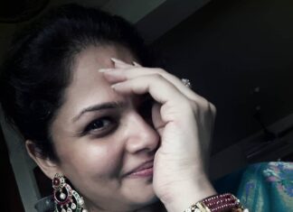 Anuya Bhagvath Instagram - 1 look that can never go wrong! #anuya