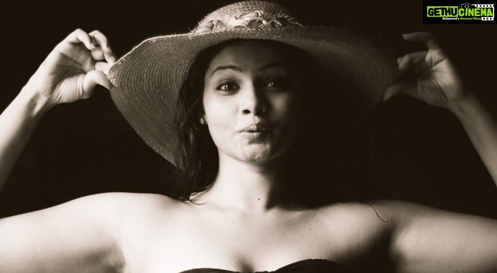 Anuya Bhagvath Instagram - How do U do peeps??!! #anuya P. C-section @amit.oturkar