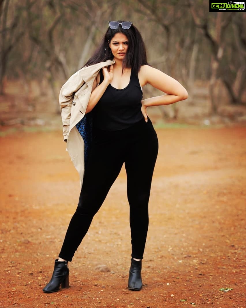 Anuya Bhagvath Instagram - I c it, I like it, I want it, I got it! #anuya Make up+ hair- @rukhsaarsayed_artistry P. C - @mullafahim