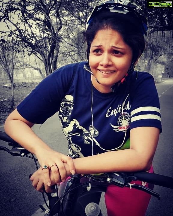 Anuya Bhagvath Instagram - This is how bliss looks like.. . The enthusiast cyclist! #anuya P. C @poornima_gupte
